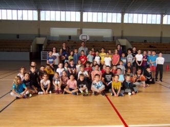 Basket  à l'école pour les élèves du CE1/CE2 au CM1/CM2